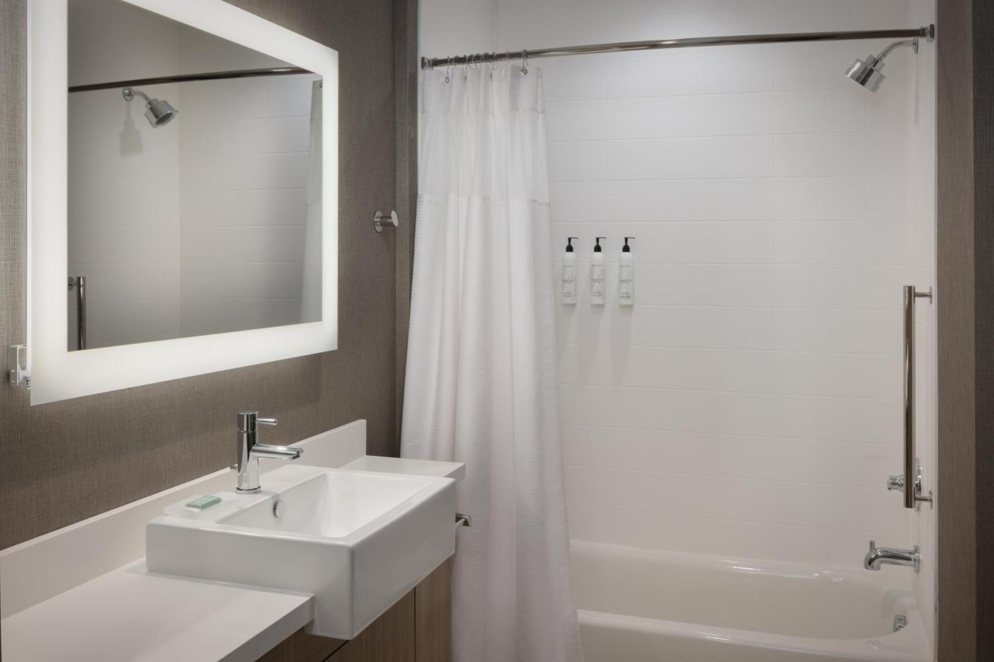 Springhill Suites By Marriott Боулинг Грин Экстерьер фото