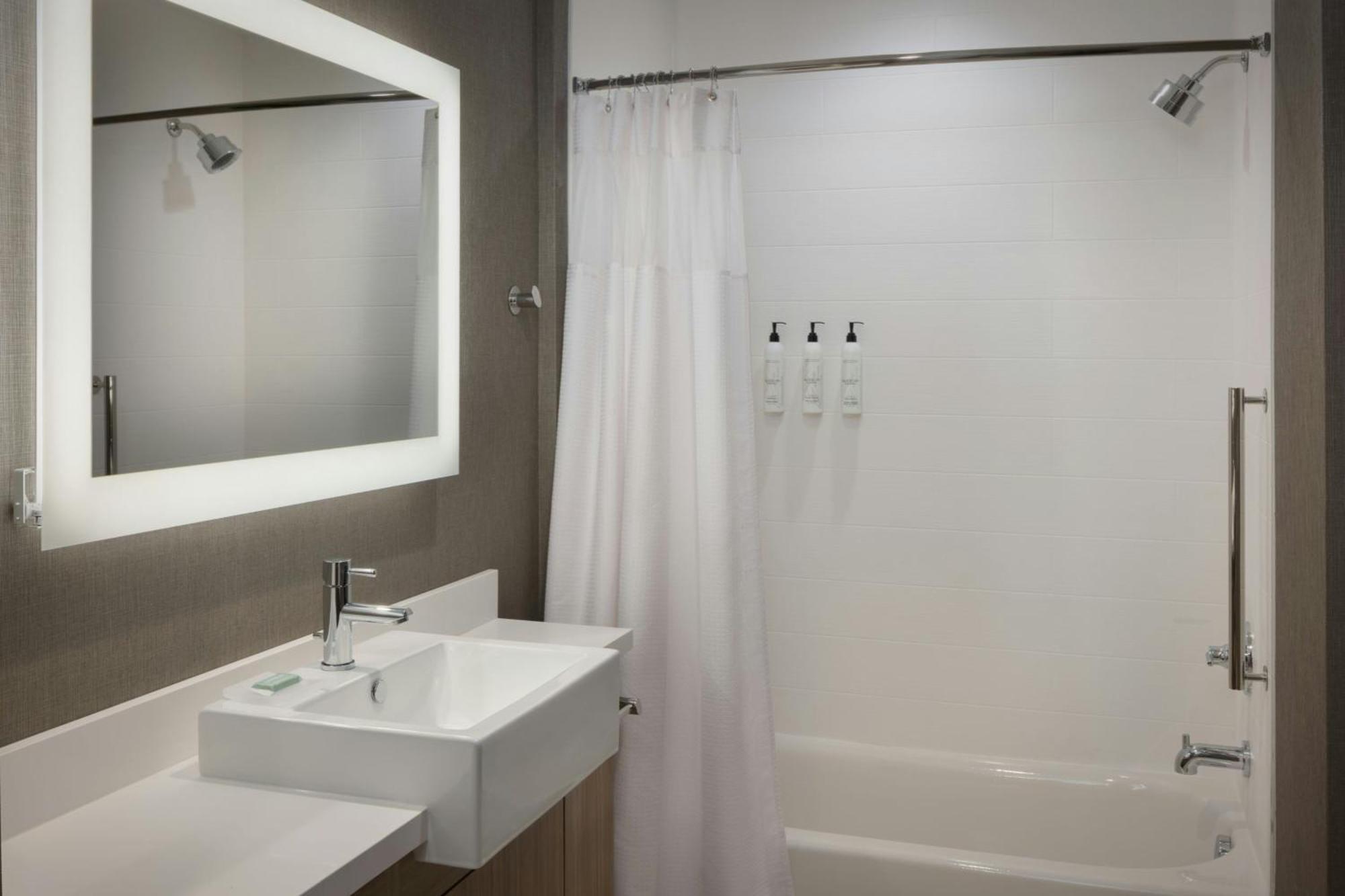 Springhill Suites By Marriott Боулинг Грин Экстерьер фото