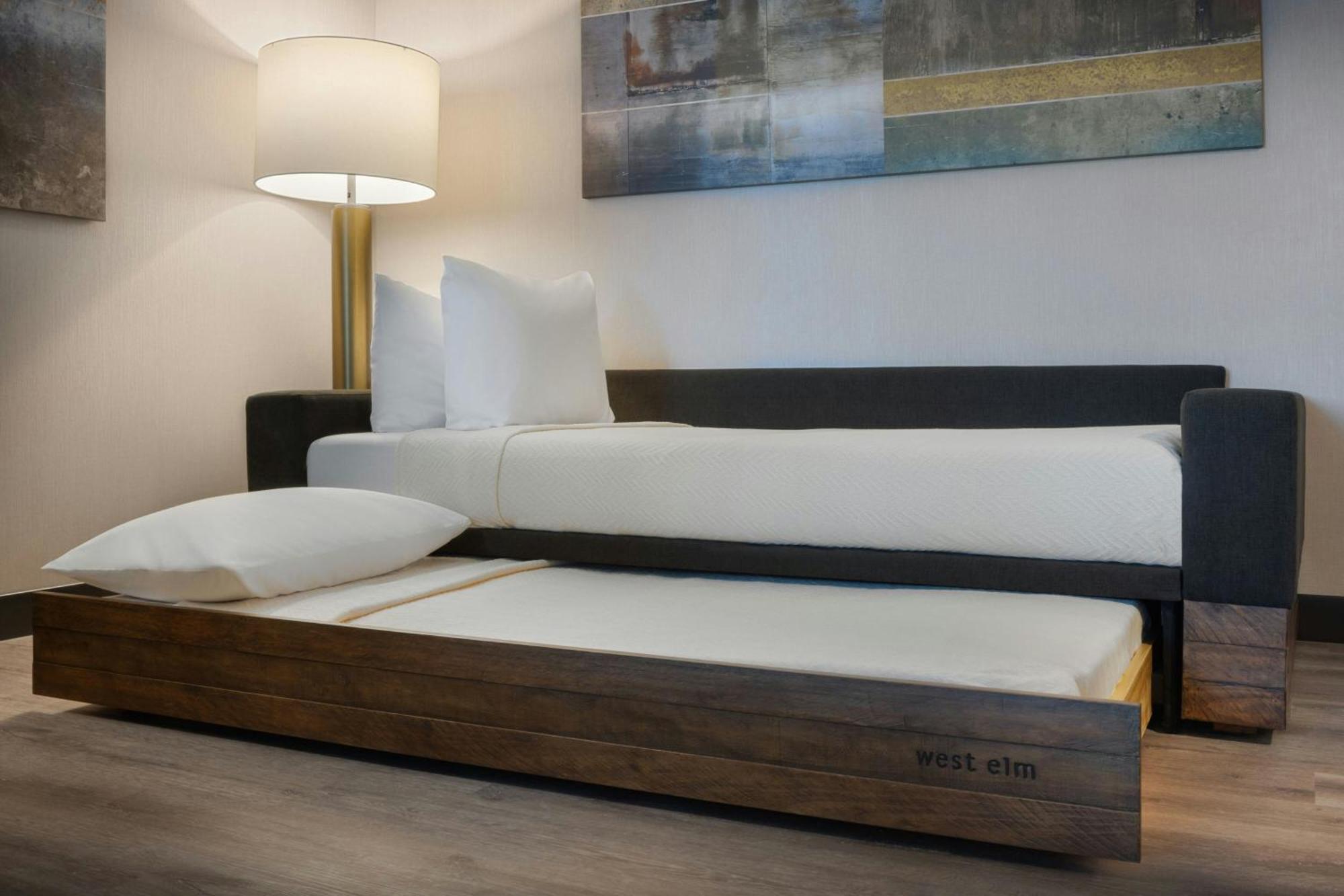 Springhill Suites By Marriott Боулинг Грин Экстерьер фото